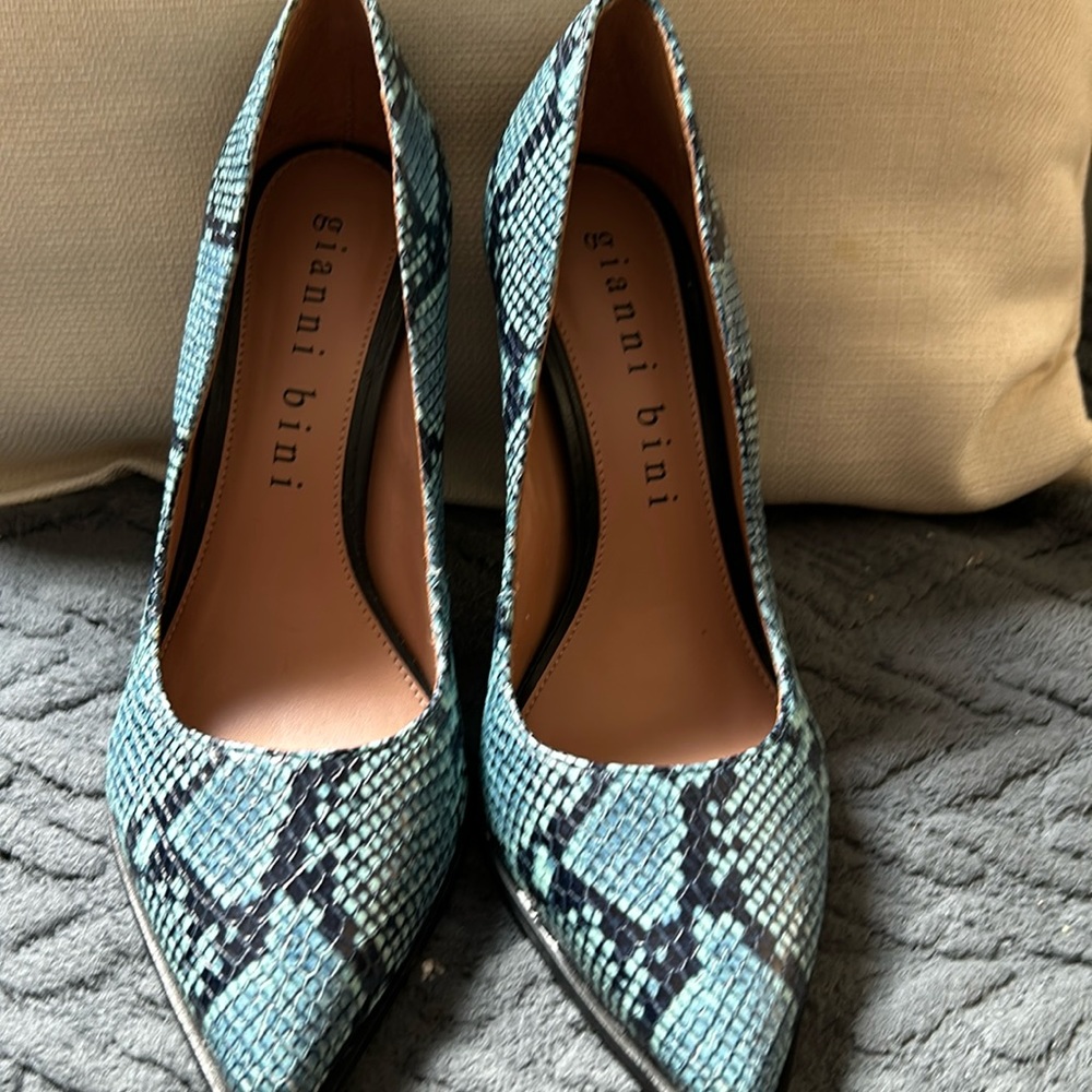 Gianni Bini Teal Snake-Print Pointed Toe Heels